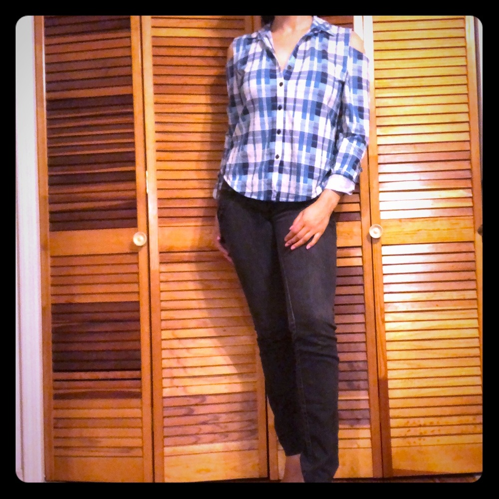 👚 blue Plaid Button Shirt 👚 BIG SALE!